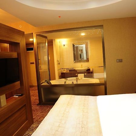 Bendis Hotel Halic エクステリア 写真